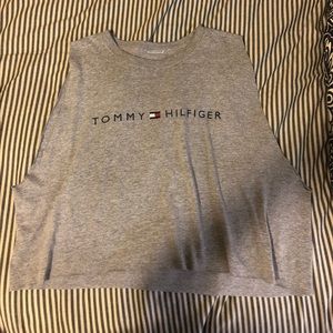 Tommy Hilfiger crop top diy